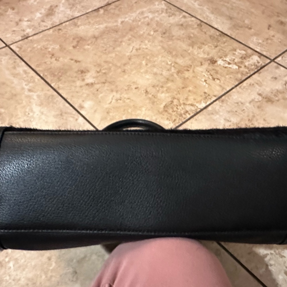 RARE~Vera Bradley Black Cowhide Leather Handbag - Picture 11 of 12